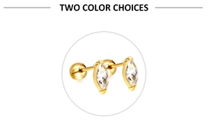 Détail de boucles d'oreilles marquise en zircon avec fermoir à vis en finition dorée