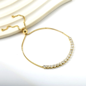 Bracelet ajustable en chaîne de boîte dorée avec cristaux de zircon ronds étincelants