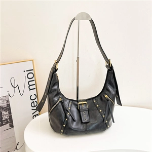 Vintage Nieten Hobo Schultertasche Für Damen Große Kapazität PU Leder Umhängetasche Punk Stil Pendler Handtasche
