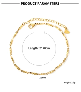 Détail de la chevillère dorée en acier inoxydable avec pendentif cœur et taille 21+6cm