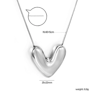 Silver heart pendant necklace specifications with 40+5cm chain and 25x22mm size details