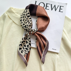 Fashion Leopard Print 100% Mulberry Silk Square Scarf Women Luxury Geometric Splicing Satin Hair Scarf Silk Neckerchief