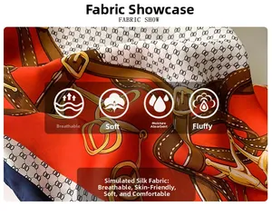 Détail d'un foulard en soie doux avec motifs classiques de chaînes rouges et mors