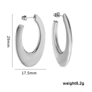 Minimalistische silberne U-Förmige Teardrop-Creolen mit genauen Größenabmessungen
