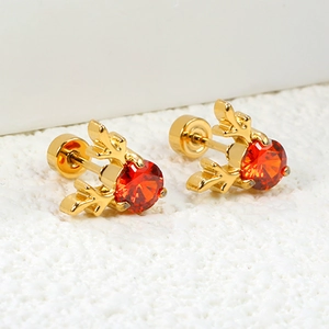 Boucles d'oreilles renne étincelantes avec zircone rouge en finition or minimaliste
