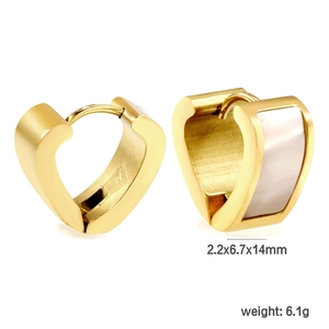 Boucles d'oreilles cœur en acier inoxydable plaqué or 18K avec nacre blanche