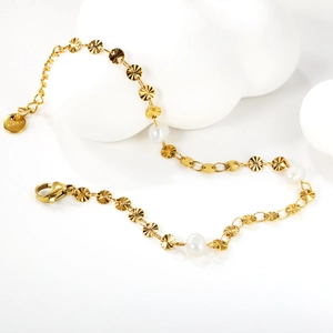 Bracelet élégant en acier inoxydable doré avec perles et breloques rondes gaufrées