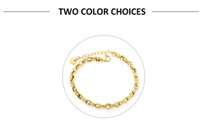 Detail of 18K gold coffee bean link bracelet with adjustable chain and lobster clasp