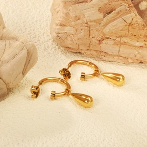 Boucles d'oreilles goutte d'eau en acier inoxydable doré 18k au design minimaliste