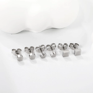 Lot de 3 paires de puces d'oreilles argentées géométriques ronds cœurs et carrés