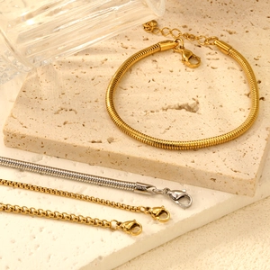 Minimalistisches Edelstahl Schlangen Und Box Kette Armband 18K Vergoldet Verstellbarer Schmuck Für Damen