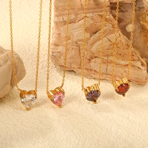 Set di collane a cuore in zircone placcato oro nei colori bianco, rosa, viola e rosso
