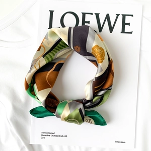 Mulberry Silk Blend Square Scarf For Women Vintage Equestrian Floral Print Fashion Small Silk Scarf Neck Head Band Hair Wrap Sun Protection Accessories