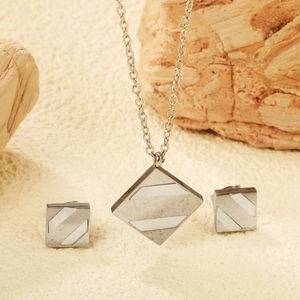 Parure bijoux minimaliste en acier inoxydable avec pendentif carré et boucles d'oreilles