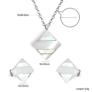 Parure de bijoux minimaliste en acier inoxydable avec pendentif carré en nacre et boucles