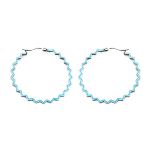Boucles d'oreilles créoles modernes en acier argenté avec motif zigzag en émail bleu clair