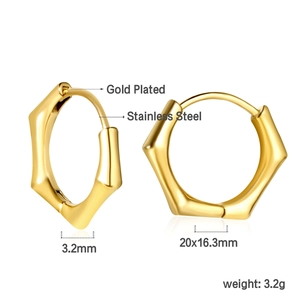 Boucles d'oreilles géométriques en acier inoxydable doré avec design hexagonal poli