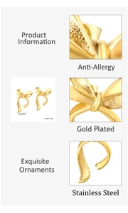 Détails macro des boucles d'oreilles nœud en acier inoxydable doré 18k avec dimensions
