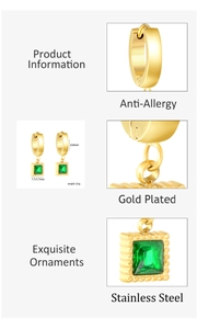 Détails des boucles d'oreilles en acier doré avec zircon émeraude et dimensions