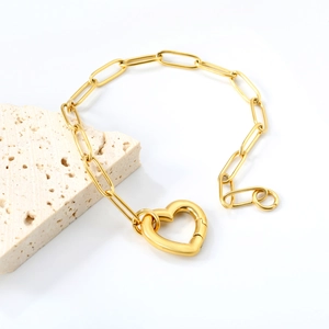 Minimalist 18K gold-plated paperclip chain bracelet with a heart-shaped toggle clasp