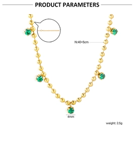 Detail view of emerald zirconia necklace parameters with 40+5cm length and 2.5g weight info