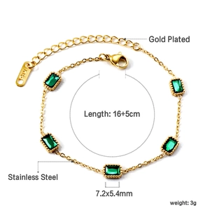 Bracelet en acier inoxydable plaqué or 18 carats avec cinq pierres vertes rectangulaires