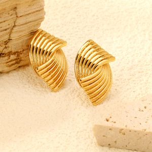 Curved Double Layer Stud Earrings 18K Gold Plated Stainless Steel Ribbed Geometric Luxury Elegant Jewelry For Women