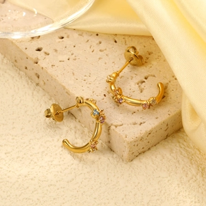 Edelstahl C-Förmige Ohrstecker 18K Vergoldet Mit Bunten Zirkonia Nische Geometrischer Eleganter Schmuck Damen