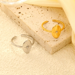 Anello regolabile ovale in acciaio inossidabile con stella e zircone su pietra