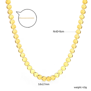 Close-up detail of golden link chain necklace with size 3.6x2.7mm and 42+5cm extension