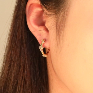 Eleganter 18K vergoldeter Edelstahl-Creole mit Zirkonia und lila Edelstein für Damen