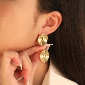 French vintage gold wave textured earrings with elegant irregular oval drop design