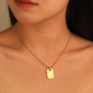 18K gold plated stainless steel necklace with geometric hammered rectangle pendant