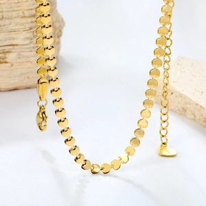 Minimalist gold heart link chain necklace with lobster clasp and adjustable extension