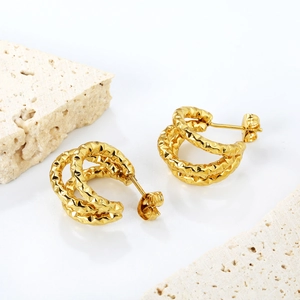 18K gold plated French geometric C-shaped earrings with triple-line textured finish