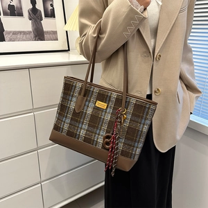 Sac cabas d'hiver en laine à carreaux vintage avec lanières en cuir pour femmes chic