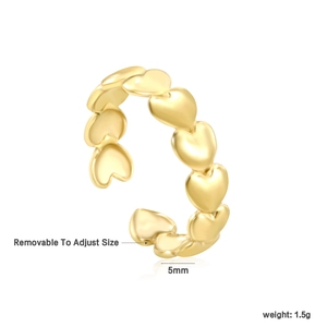Detail eines 18K Goldherzrings mit 5 mm Breite und verstellbarer Ringgröße