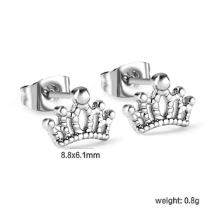 Detail view of silver crown earrings with dimensions 8.8x6.1mm and 0.8g weight