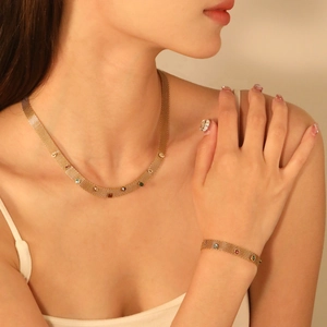 Collier En Maille D'acier Inoxydable Avec Strass Colorés Plaqué Or Bijoux De Luxe Bohème Pour Femmes