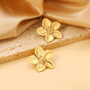 French style 18K gold plated stainless steel petal stud earrings with brushed texture