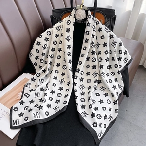 Grand Foulard Carré Femmes Polyester Satin Imitation Satin MY Lettre Imprimé Fleuri Élégant Mode Bandana Cheveux Décor Sac