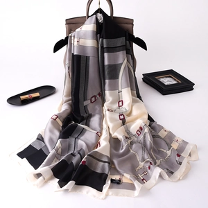 Silk chain pattern scarf for women with equestrian horse motifs in black and beige