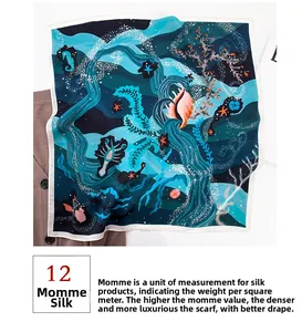 Detail eines 12 Momme Seidenschals mit Meereskorallen- und Muschelmuster-Druck