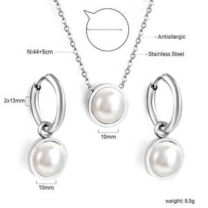 Detail view of hypoallergenic stainless steel jewelry set with 10mm white pearls and dimensions