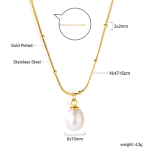 Detail view of gold-plated stainless steel chain with 8x13mm freshwater pearl and dimensions
