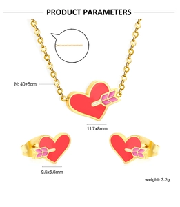 Detail view of heart and arrow jewelry set dimensions with necklace and stud earrings
