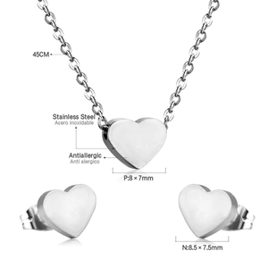 Polished stainless steel heart necklace and stud earrings set with 45cm O-chain