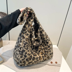 Leopardenmuster Plüsch Tragetasche Große Kapazität Kunstpelz Hobo Schultertasche Für Damen Winter Streetwear Mode
