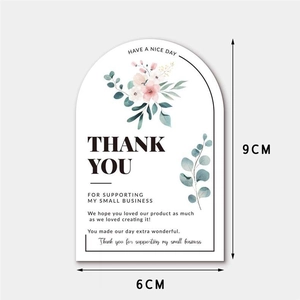 Detail of pink floral thank you card with 9x6cm dimensions and watercolor flower design