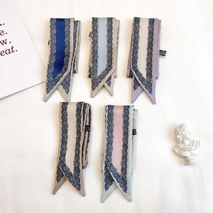 Sciarpa Sottile Elegante In Stile Francese In Imitazione Raso Stampa Paisley Bordo In Pizzo Fascia Multifunzionale